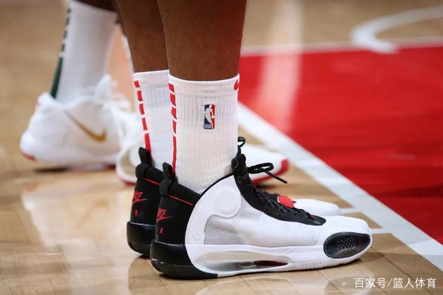 爱德华兹27分唐斯27+12 森林狼大胜掘金2-0